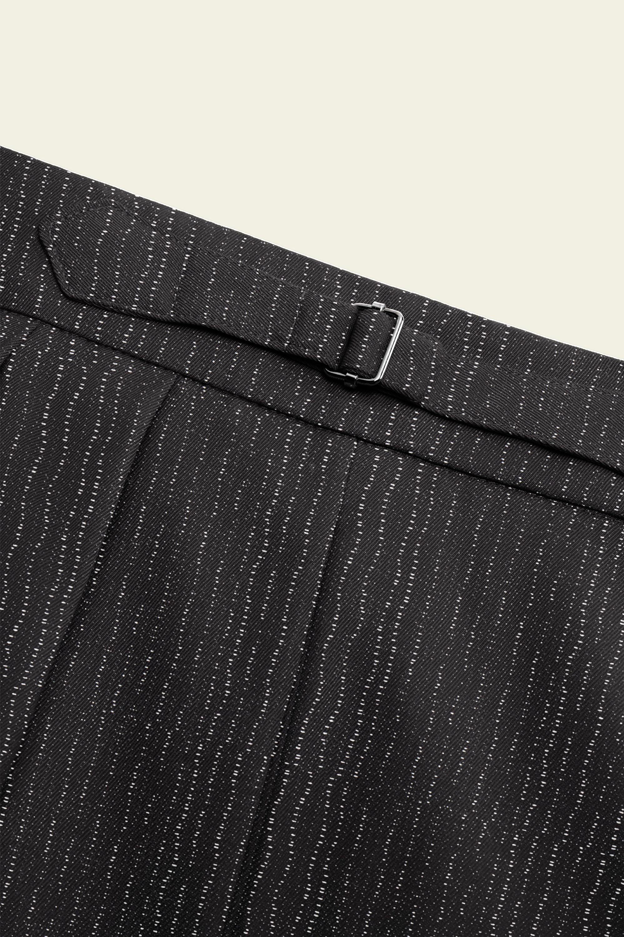 Le pantalon Pirate noir à rayures
